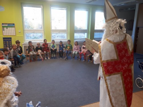 Mikuláš ve školce a škole