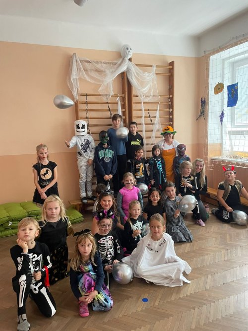Halloweenský den ve škole